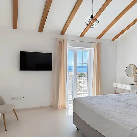 Luxury Michelle Villa