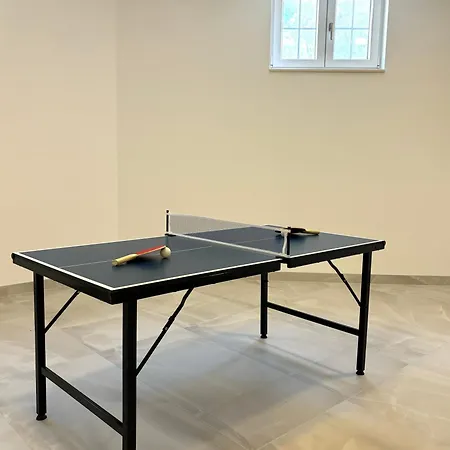 Luxury Michelle * أوروبيتش