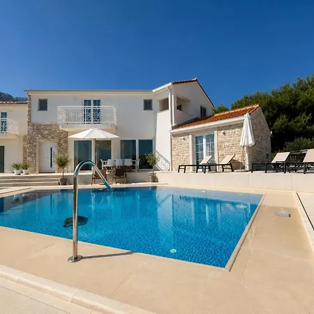 Luxury Michelle Villa